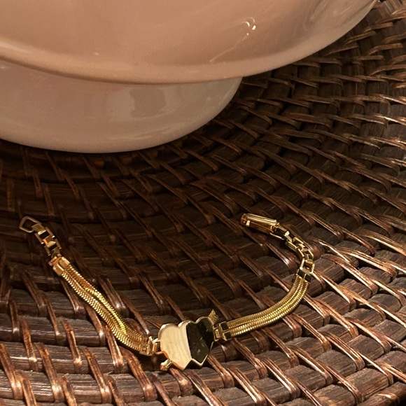 Beautiful double heart bracelet goes with practically anything u decide to wear - Picture 6 of 8